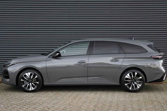 Peugeot 308 Allure S&S e-DCS6 1.2 mHEV