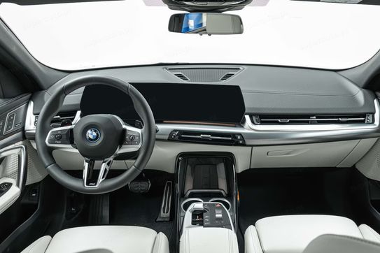 BMW iX2 eDrive20 M Sport