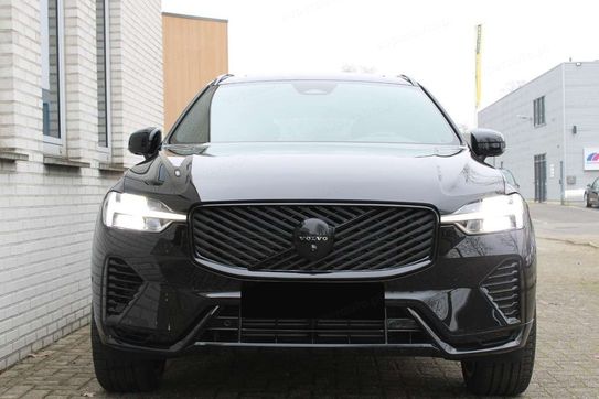 Volvo XC60 B5 AWD Ultra Black Edition