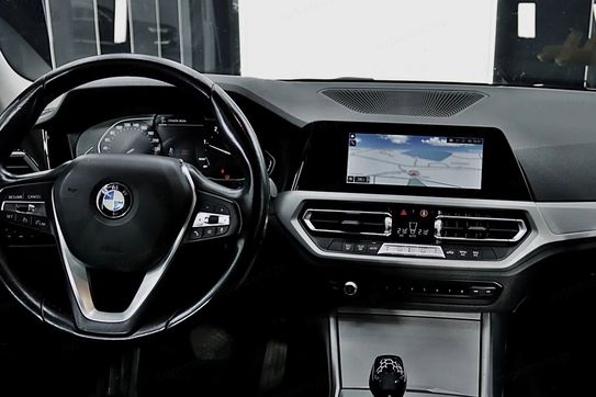 BMW Seria 3 318d  Advantage aut