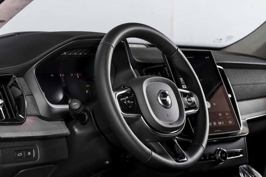 Volvo XC90 T8 AWD Plug-In Hybrid Ultra Dark