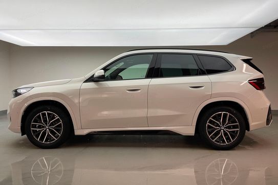 BMW iX1 eDrive20 M Sport