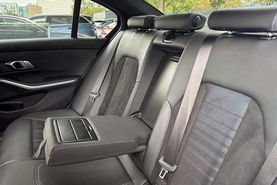 BMW Seria 3 320i xDrive M Sport