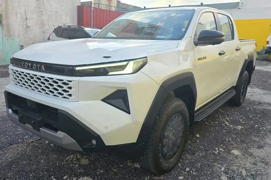 Toyota HiLux mHEV Double Cab Active 4x4 aut