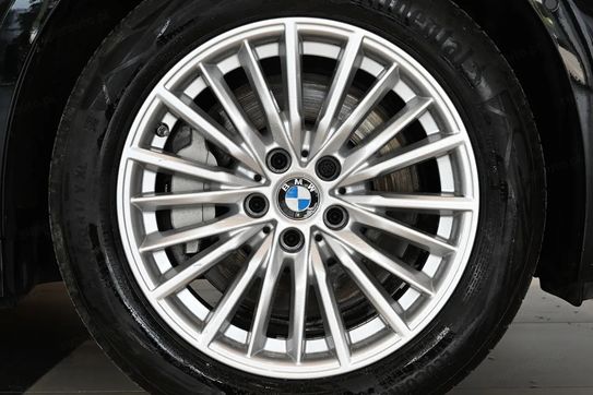 BMW Seria 3 Touring 330i xDrive Luxury Line