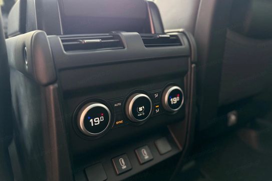 Land Rover Defender 130 3.0 D350 mHEV X-Dynamic HSE