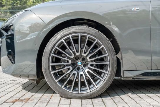 BMW Seria 7 740d xDrive M Sport