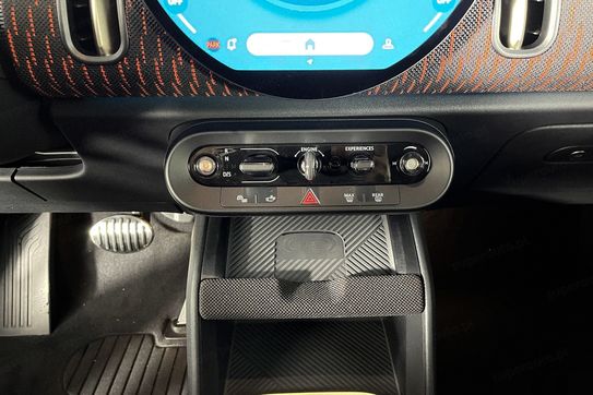 Mini Countryman JCW ALL4  Linia John Cooper Works