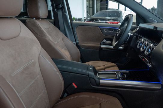 Mercedes GLA 200  AMG Line
