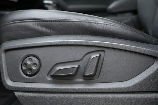 Audi Q5 40 TDI mHEV quattro S Line S tronic