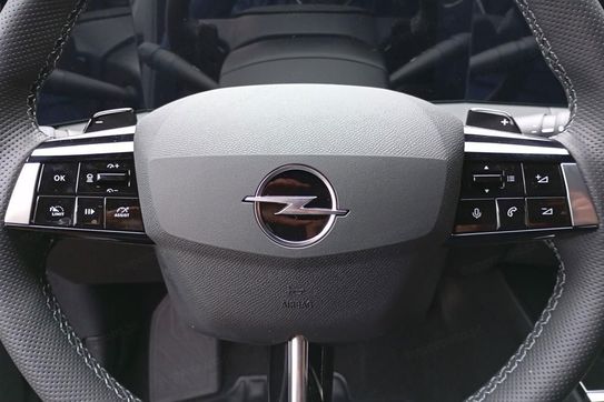 Opel Astra VI GS aut  1.2 T