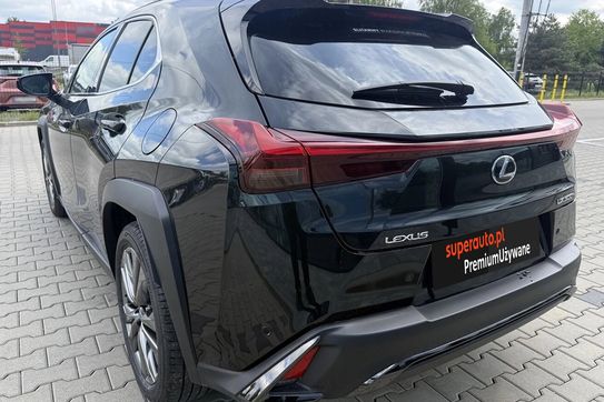 Lexus UX 300h F Sport Design
