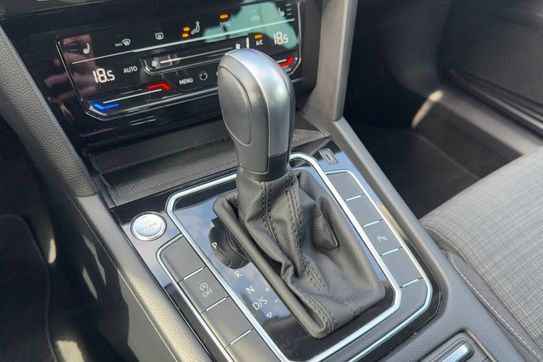 Volkswagen Passat 2.0 TDI Business DSG