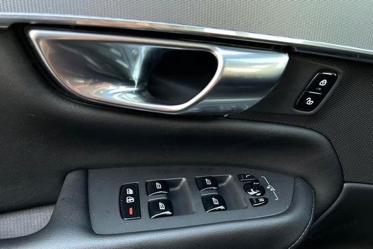 Volvo XC90 B5 D AWD Plus Dark 7os