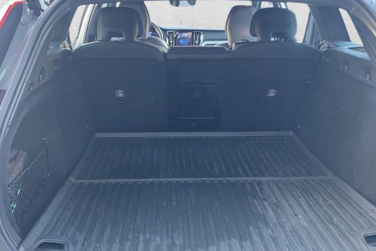 Volvo V60 B4 B Plus Dark