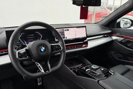 BMW Seria 5 520i M Sport