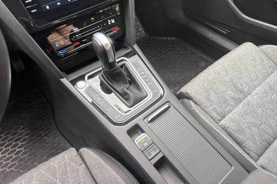 Volkswagen Passat Business  1.5 TSI EVO DSG