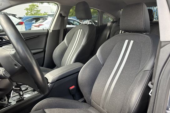 BMW Seria 2 218i Sport Line