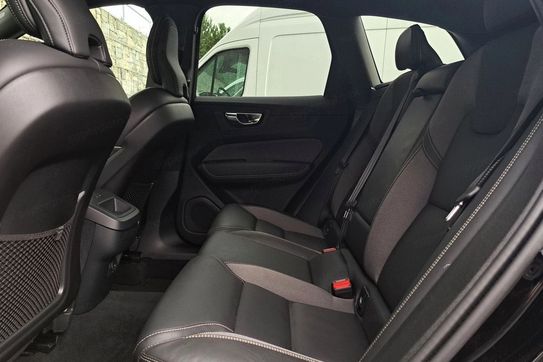 Volvo XC60 B5 B AWD Plus Black Edition