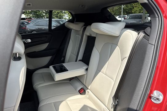 Volvo XC40 T5 Plug-In Hybrid Plus Bright