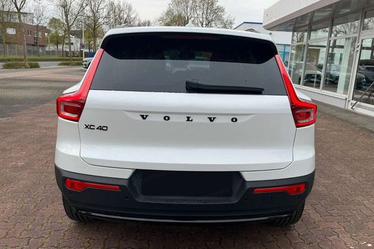 Volvo XC40 B4 Plus Black Edition