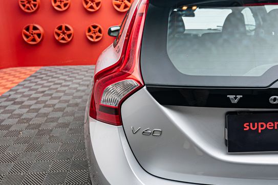 Volvo V60 D3 2.0 aut