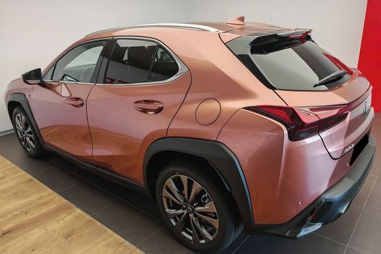 Lexus UX 300h F Sport Design 2.0 Hybrid Dynamic Force AWD