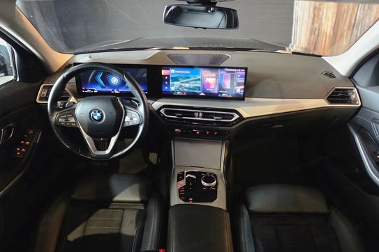 BMW Seria 3 318d mHEV aut