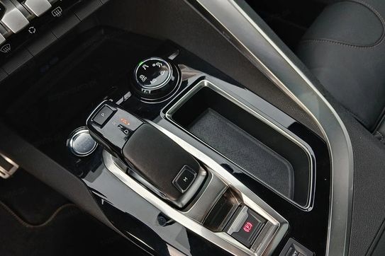 Peugeot 3008 1.6 PureTech GPF GT Line S&S EAT8