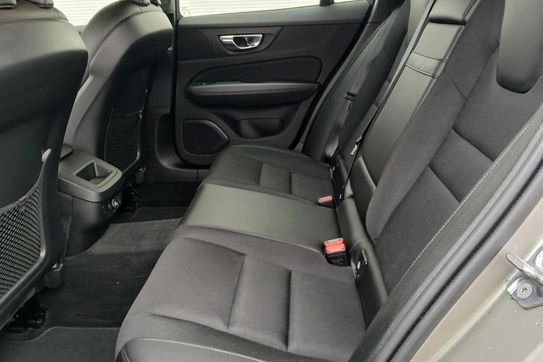 Volvo V60 D3 Momentum Pro