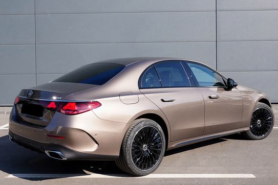 Mercedes Klasa E 220 d 4-Matic AMG