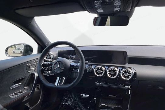 Mercedes Klasa A 250 e AMG Line
