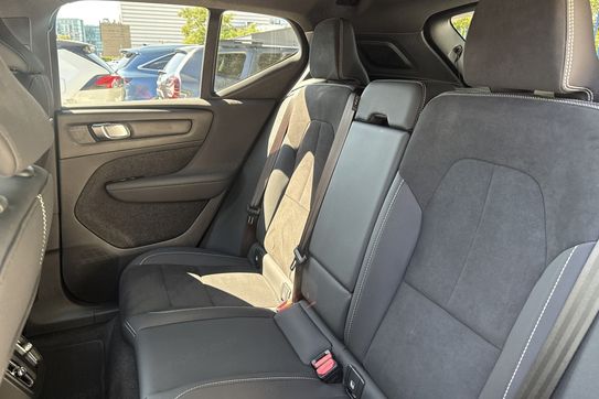 Volvo XC40 B4 AWD Plus Bright
