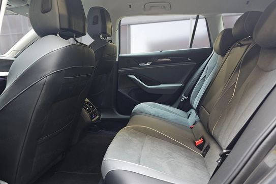 Volkswagen Passat 1.5 TSI  DSG