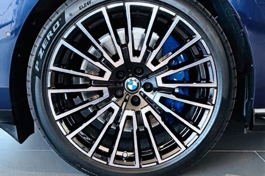 BMW Seria 7 740 xDrive M Sport