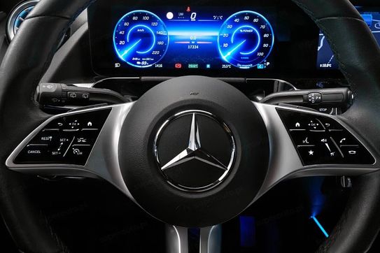 Mercedes EQA 300 66.5kWh 4-Matic Progressive