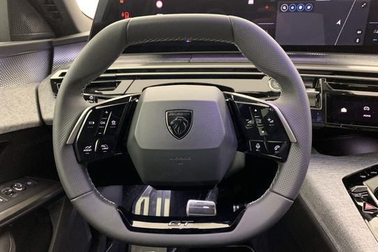 Peugeot 3008 GT 1.2 mHEV e-DCS6