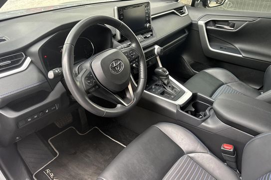 Toyota RAV4 Selection 2.5 Hybrid