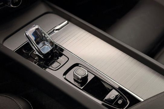 Volvo V60 B4 B Plus Dark