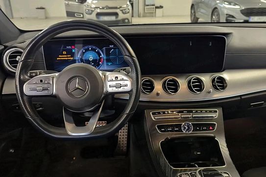 Mercedes Klasa E 220 d 4-Matic 9G-TRONIC