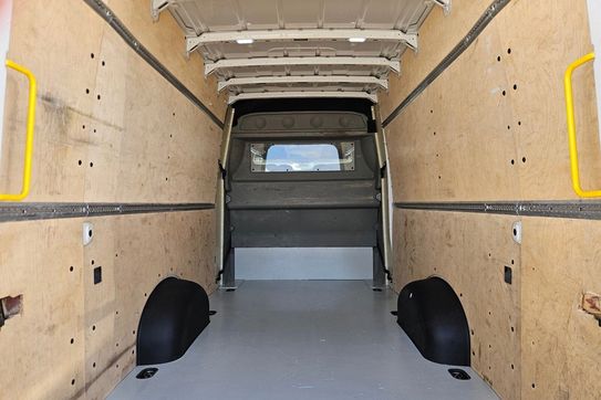 Volkswagen Crafter TDI L5H2 (bryg.)