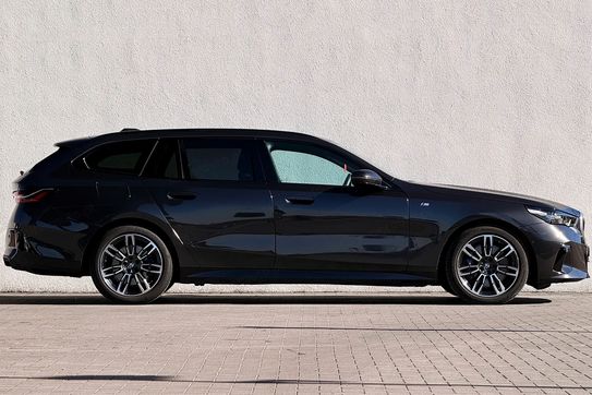 BMW Seria 5 Touring 540d xDrive M Sport