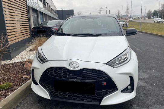 Toyota Yaris GR Sport 1.5 Hybrid