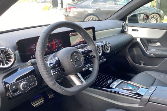Mercedes CLA 200 AMG Line