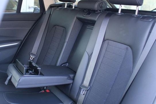 BMW Seria 3 Touring 320d xDrive Sport Line
