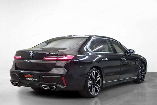 BMW Seria 7 M760e PHEV xDrive sport-aut