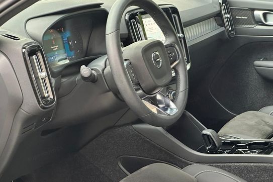 Volvo XC40 B3 Plus Dark aut