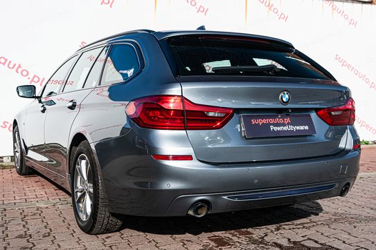 BMW Seria 5 520d xDrive Sport Line