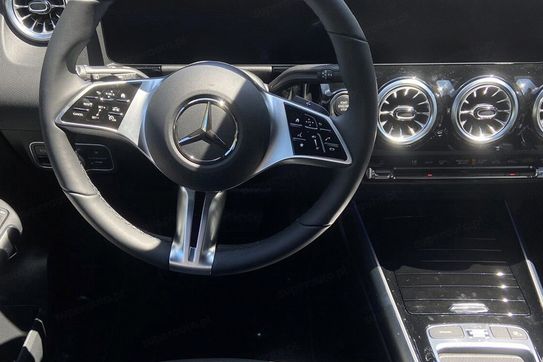 Mercedes GLA 220 4-Matic Progressive