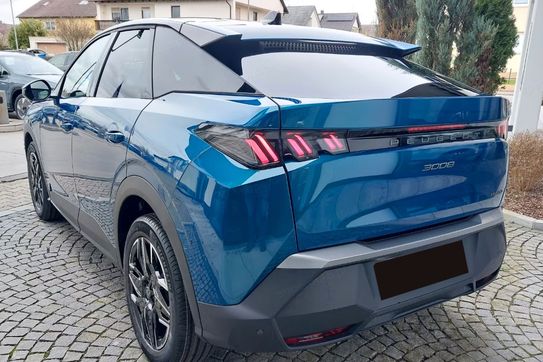 Peugeot 3008 Allure e-DCS 1.2 mHEV